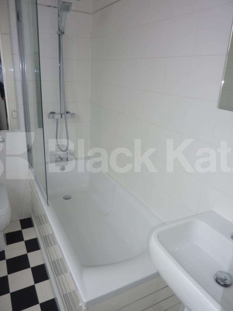 			LUXURY 1 BED IN CAMDEN!, 1 Bedroom, 1 bath, 1 reception Flat			 Agar Grove, CAMDEN SQUARE